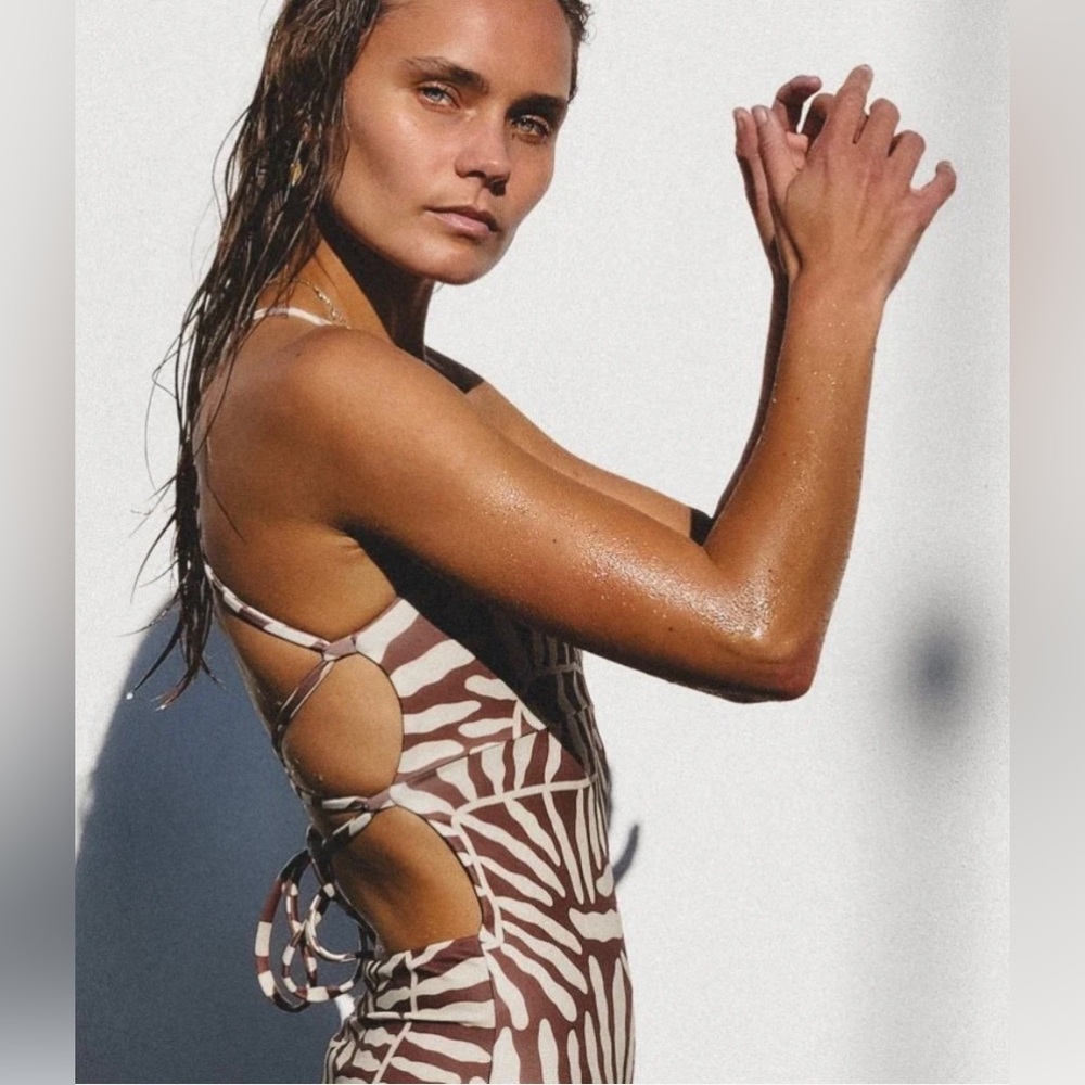 NWOT 🤍 SALTED AU one piece suit